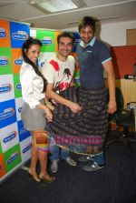 Arbaaz Khan, Malaika Arora Khan at Radio City in Bandra on 15th Sept 2010 (15).JPG